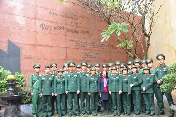 Đoàn 195, Bộ Tư lệnh Bảo vệ Lăng Chủ tịch Hồ Chí Minh tham quan trưng bày chuyên đề “Tìm lại ký ức”